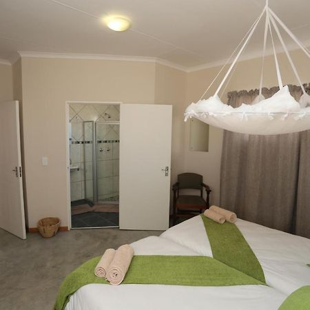 Orange House Self Catering Apartment Аус Екстериор снимка