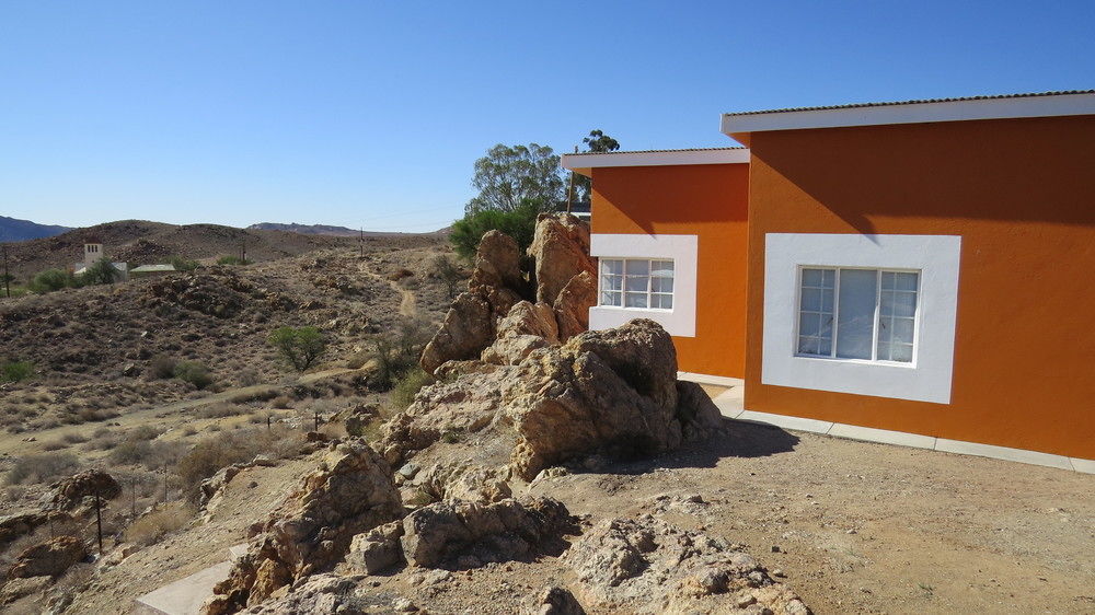 Orange House Self Catering Apartment Аус Екстериор снимка