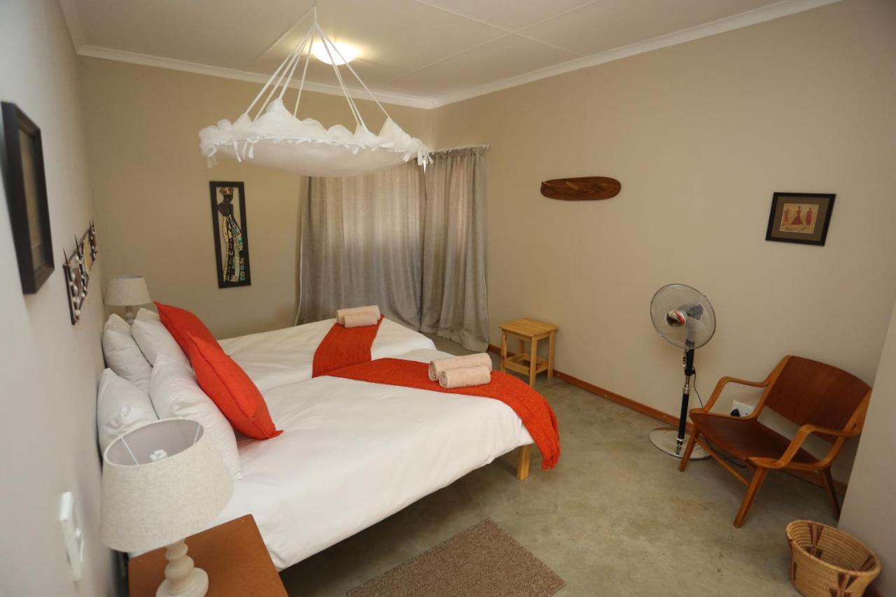 Orange House Self Catering Apartment Аус Екстериор снимка